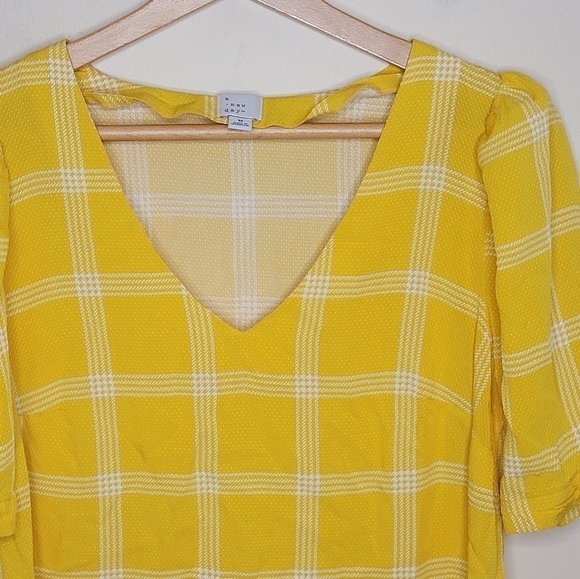 A New Day | Bright Yellow & White Grid Plaid V-neck Blouse Size Medium - Picture 3 of 6